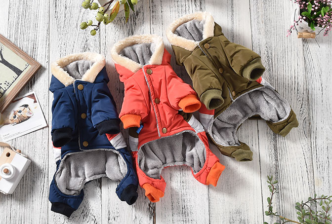 GA20044 Hooded dog coat